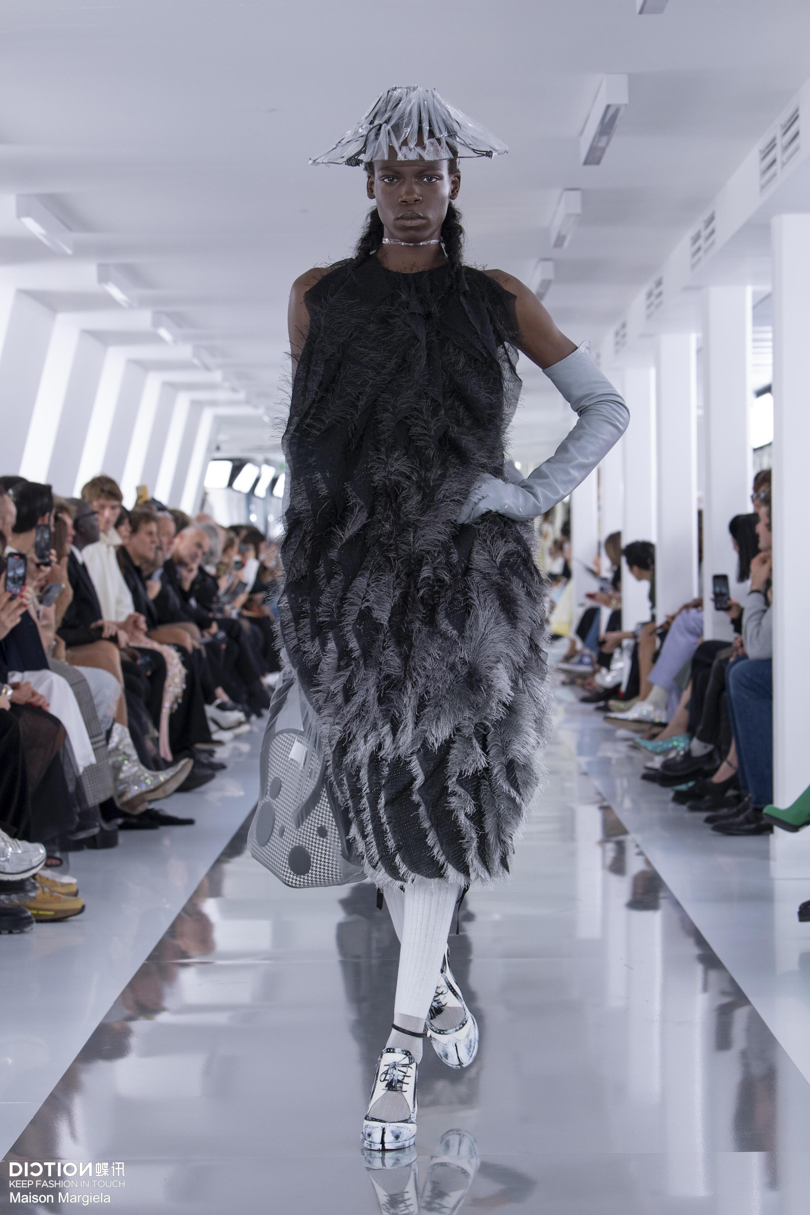 Maison_Margiela_70451601.jpg