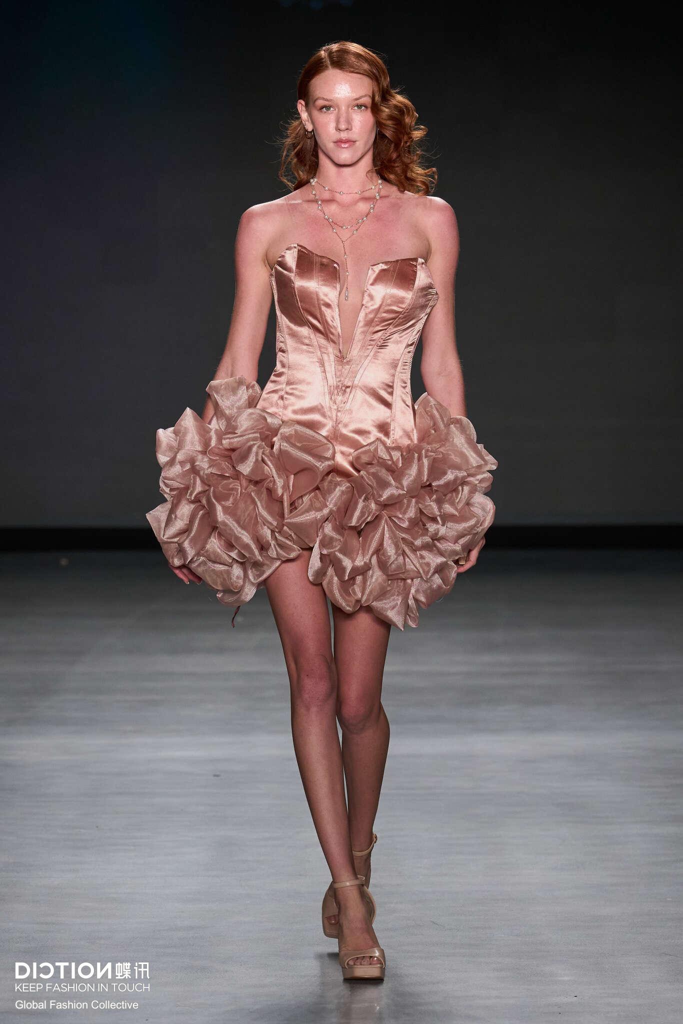 Global_Fashion_Collective_80119995.jpg
